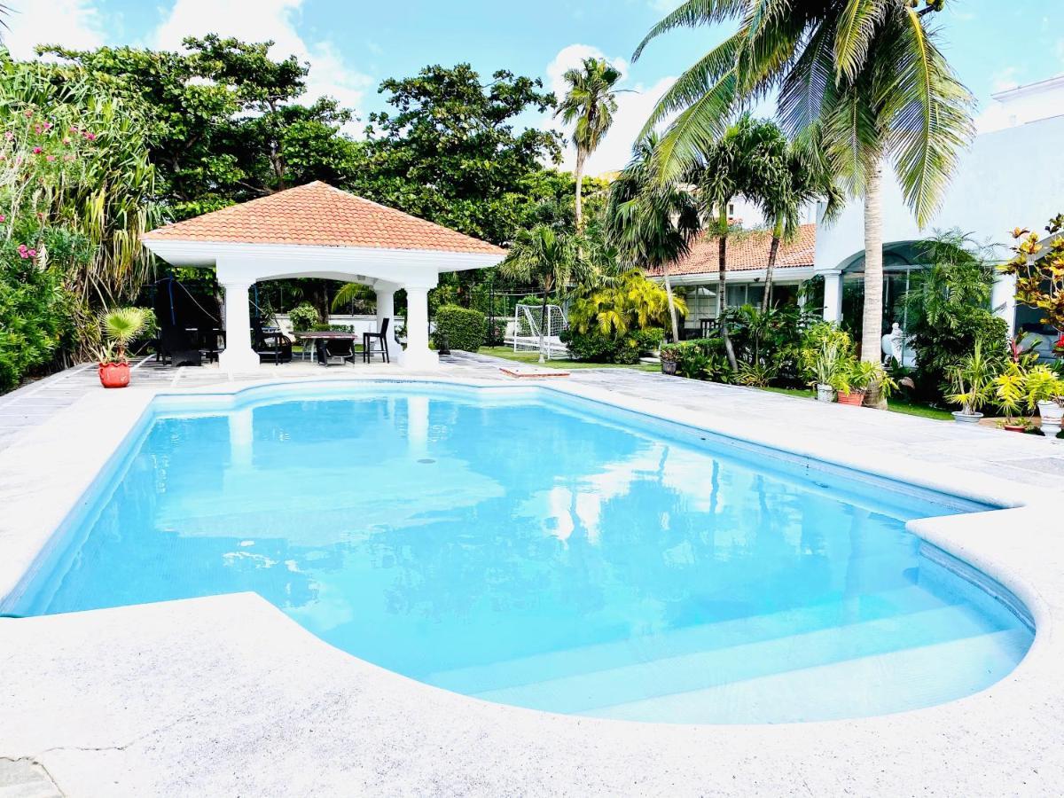Casa Blanca Zh Kukulkan Mall Ferienhaus Cancún